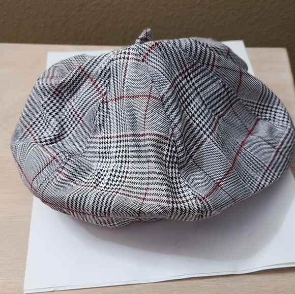 Forever 21 plaid beret, S/M. NWT. - Picture 1 of 2